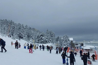 Uludağ, yarıyıl tatilinde yüzbinlerce kişiyi ağırladı