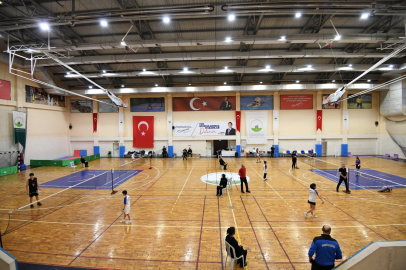 Badmintonun yıldızları Osmangazi’de parladı