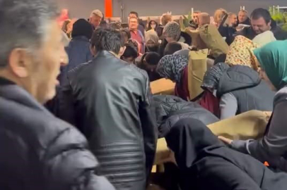 Bursa'da 100 TL’lik indirim izdihamı