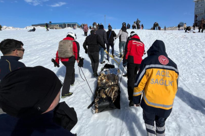 Uludağ'da kızak faciası: Dereye uçan tatilciyi JAK kurtardı