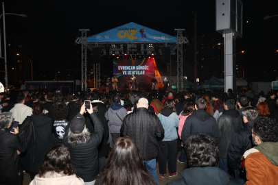 Nilüfer Genç Caz Evrencan Gündüz ile final yaptı