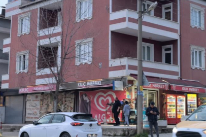 Boşanma aşamasındaki erkek kapıyı kırdı: Bursa'da kadın 3. kattan kendisini attı