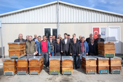 Büyükşehir'den kırsal üretime kovan desteği