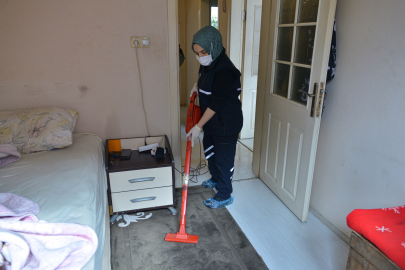 Bursa Büyükşehir evde bakım ve temizlik hizmetiyle gönüllere dokunuyor