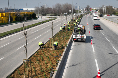 Bursa'da cadde ve bulvarlara estetik dokunuş