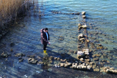 İznik Gölü'nde sular çekildi: Tarihi eser günyüzüne çıktı