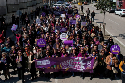 Nilüfer’de kadınlar tek ses oldu: “Eşitlik Ses İster Biz Buradayız”