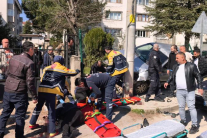 Bursa'da el freni çekilmeyen otomobil faciaya sebep oldu: 1 ölü, 2 ağır yaralı