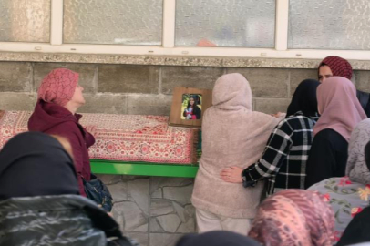 Bursa'da kazada hayatını kaybeden küçük Öykü, toprağa verildi