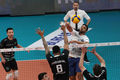 Büyükşehir'in Efeleri Play-Off'u garantiledi