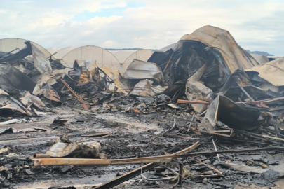 Antalya'da tarım işçilerinin kaldığı konteynerde yangın: Anne ve 5 çocuk hayatını kaybetti