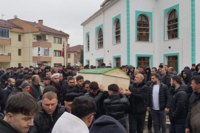 Bursa'daki kazada hayatını kaybeden genç son yolculuğuna uğurlandı