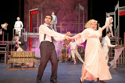 Gözlerimi Kaparım Vazifemi Yaparım Bursa’da sahneye çıkıyor