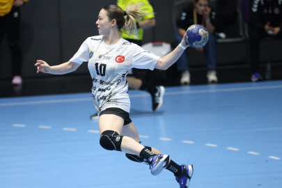 Bursa Büyükşehir Belediyespor Avrupa Kupası’nda yarı finale yükseldi