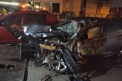 Bursa'da zincirleme kaza: Üç kişi yaralandı