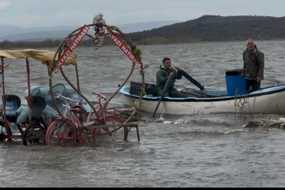 "Küçük Venedik" turizm sezonunu açtı ama yolları kapandı