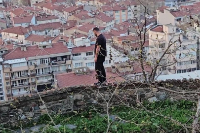 Tophane surlarında 4 saat ikna edilmeye çalışıldı, düştü yaralandı