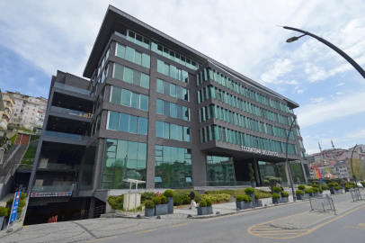 Üsküdar Belediyesine operasyon: 20 kişi gözaltına alındı