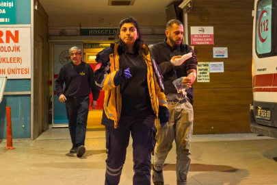 Elini karma makinesine kaptırdı