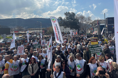 'Sefalet zulmüne son' diyen emekliler Bursa'da miting düzenledi