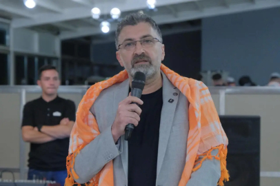 CHP'de bir belediye başkanı daha istifa etti: AKP'ye mi geçecek?