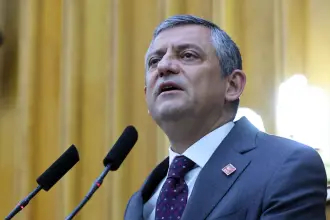 Özgür Özel: Ara seçimi ilan edin, 55 milletvekilinin istifasını getirmeyen namerttir