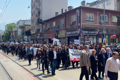 Bursa'da avukatlar Hatice Kocaefe'nin öldürülmesini protesto etti