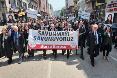 Bursa'da avukatlar Hatice Kocaefe'nin öldürülmesini protesto etti