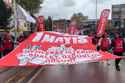 Bursa’da binler 1 Mayıs’ta yürüdü: Geleceğimiz hakkında karar verecek olan biziz