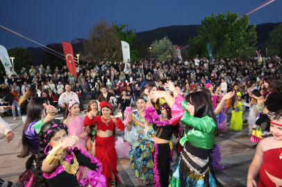 Osmangazi’de baharın müjdesi ‘Hıdırellez’ coşkuyla kutlandı