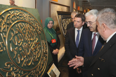 “Mukaddes Emanetler Sergisi” Osmangazi’de ziyaretçilerini ağırlıyor