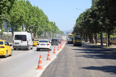 İstanbul Yolu'nda asfalt çalışması