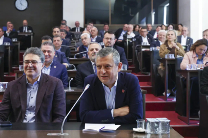 30 Mayıs’ta iki bayramlaşma programı: Kılıçdaroğlu genel merkezde, Özel il başkanlığında olacak