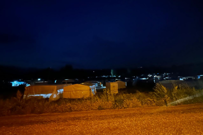 Bursa’da sağanak yağış sonrası mevsimlik işçilerin çadırlarını su bastı