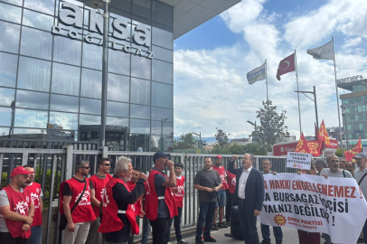 Bursagaz işçilerine Emek Partisi İstanbul Milletvekili Bayhan’dan destek ziyareti: İşçilerin tazminatlarının üzerine çöktünüz