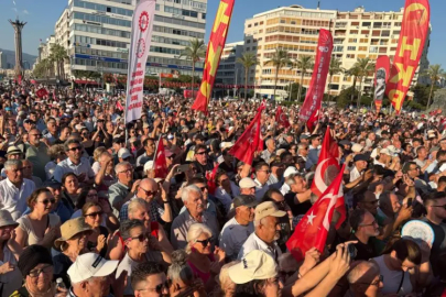 Özgür Özel İzmir’de halkla buluştu: Kaybetmeye değil kazanmaya adayız