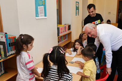 Şadi Özdemir, çocuklar ve ebeveynleri ile kütüphane buluştu