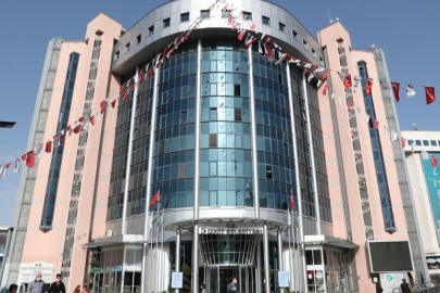 İzmit Belediyesine operasyon: Belediye Başkanı Fatma Hürriyet ve CHP İlçe Başkanı Gökhan Ercan gözaltında
