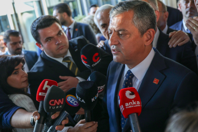 Özgür Özel, seçilmiş il başkanlarıyla bir araya geldi