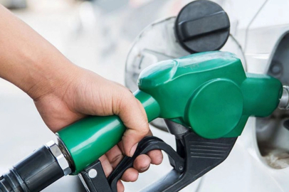 Benzine bir zam daha: Fiyatlar gece yarısı değişti