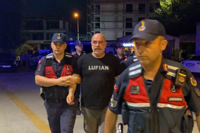 Yönetmen Ezel Akay ve kardeşi Bursa'da gözaltına alındı