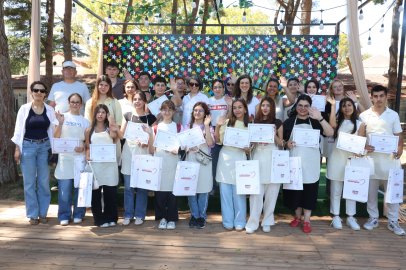 Osmangazi'de gençler gıdanın izlerini sanata taşıdı