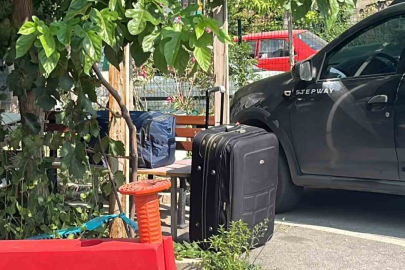 Bursa'da valilik önündeki şüpheli valizler ekipleri alarma geçirdi