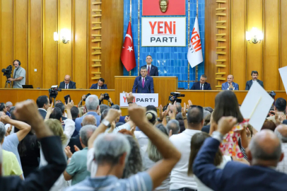 Yeni Parti milletvekillerinden Özel'e destek açıklaması: Sımsıkı ve kol kola arkasındayız