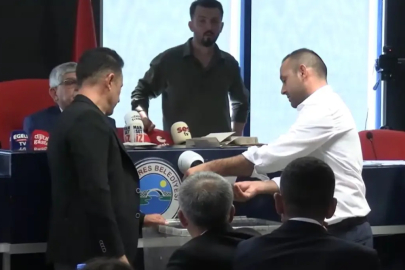 Menderes Belediyesi AKP'ye geçti