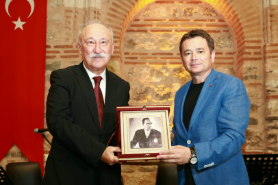 Usta oyuncu Altan Erkekli Osmangazi’de “Bir Memleket Hikayesi” anlattı