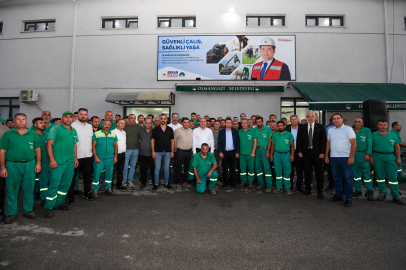 Erkan Aydın güne temizlik emekçileriyle başladı
