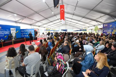 Osmangazi Kitap Günleri’nde edebiyat, psikoloji ve bilim konuşuldu