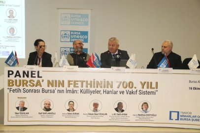 Bursa’nın tarihi kimliğine ışık tutan panel gerçekleştirildi