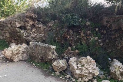 İznik’te 2 bin yıllık su kemeri ilgisizlikten çökmeye başladı